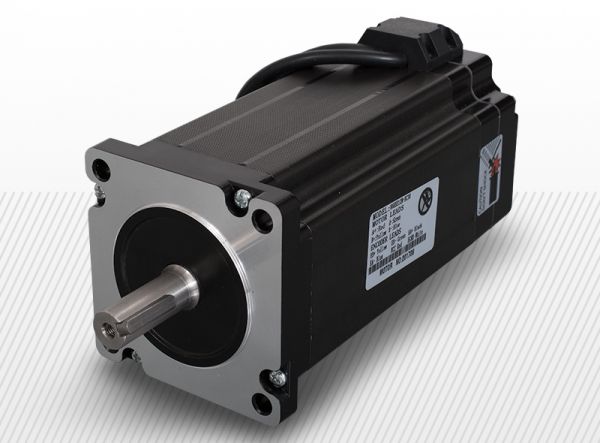 Motor pas cu pas trifazat Nema43 20Nm, cu encoder 110B20EH